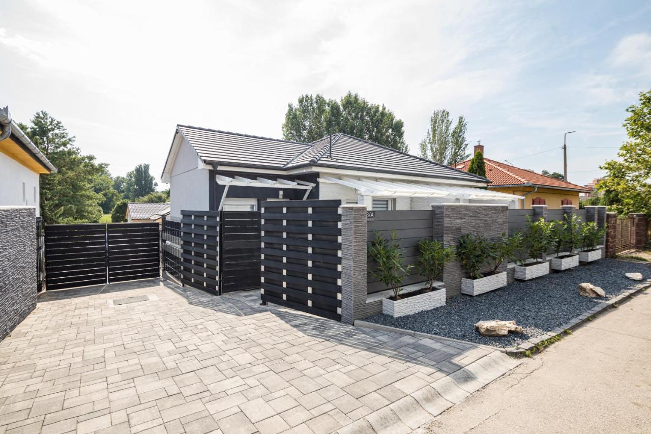 Balatonic Lemon Apartmanhaz Siófok Extérieur photo