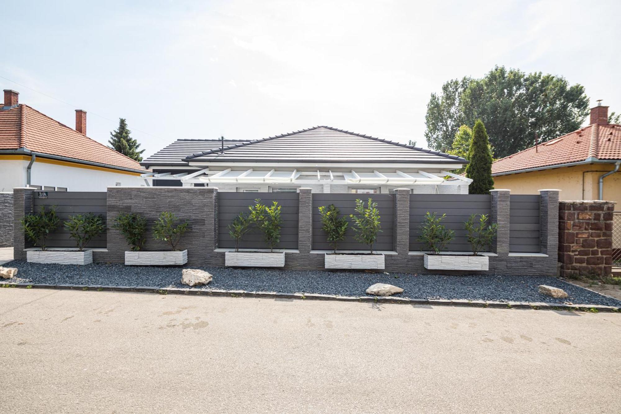Balatonic Lemon Apartmanhaz Siófok Extérieur photo