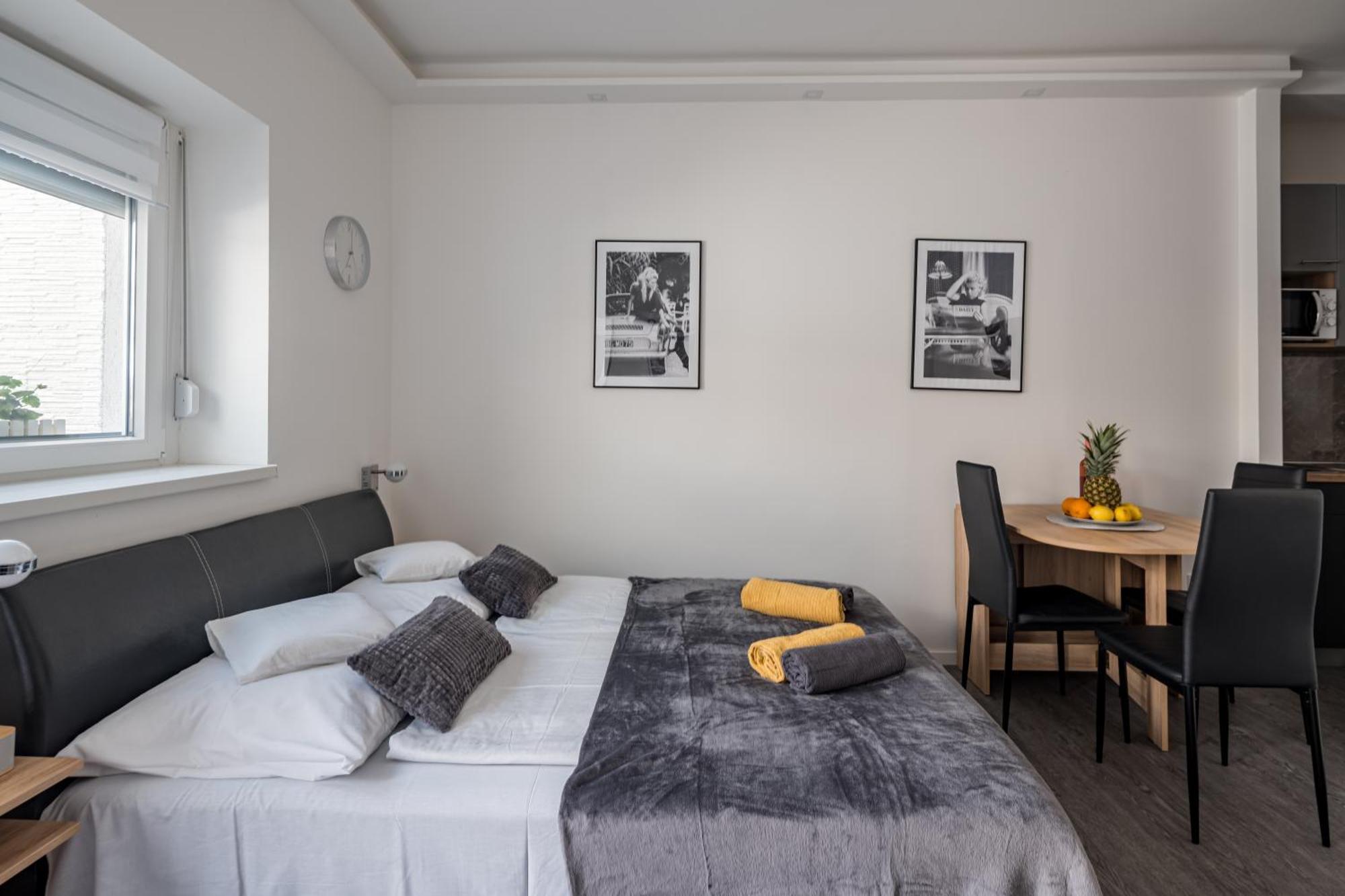 Balatonic Lemon Apartmanhaz Siófok Extérieur photo