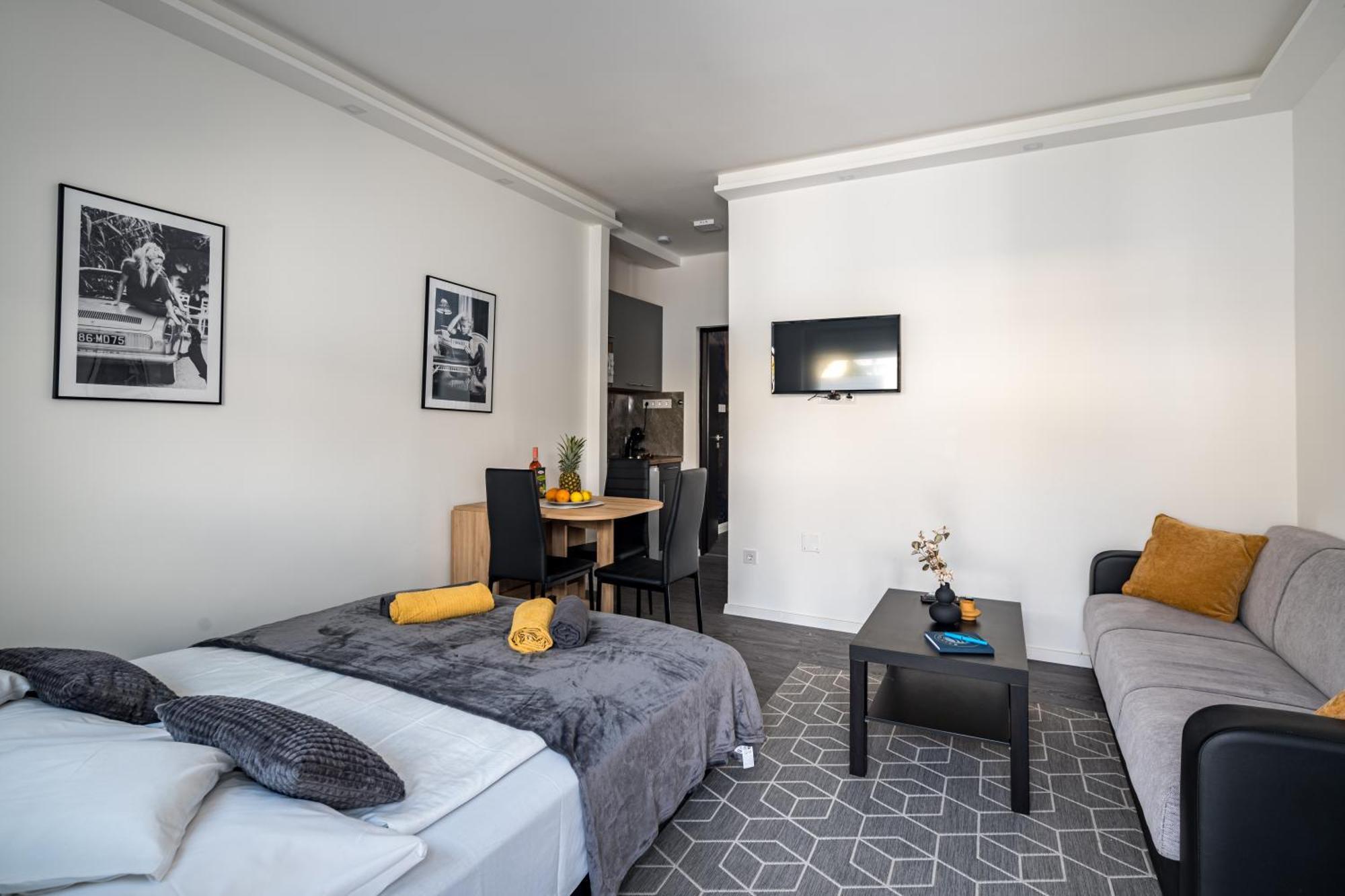 Balatonic Lemon Apartmanhaz Siófok Extérieur photo