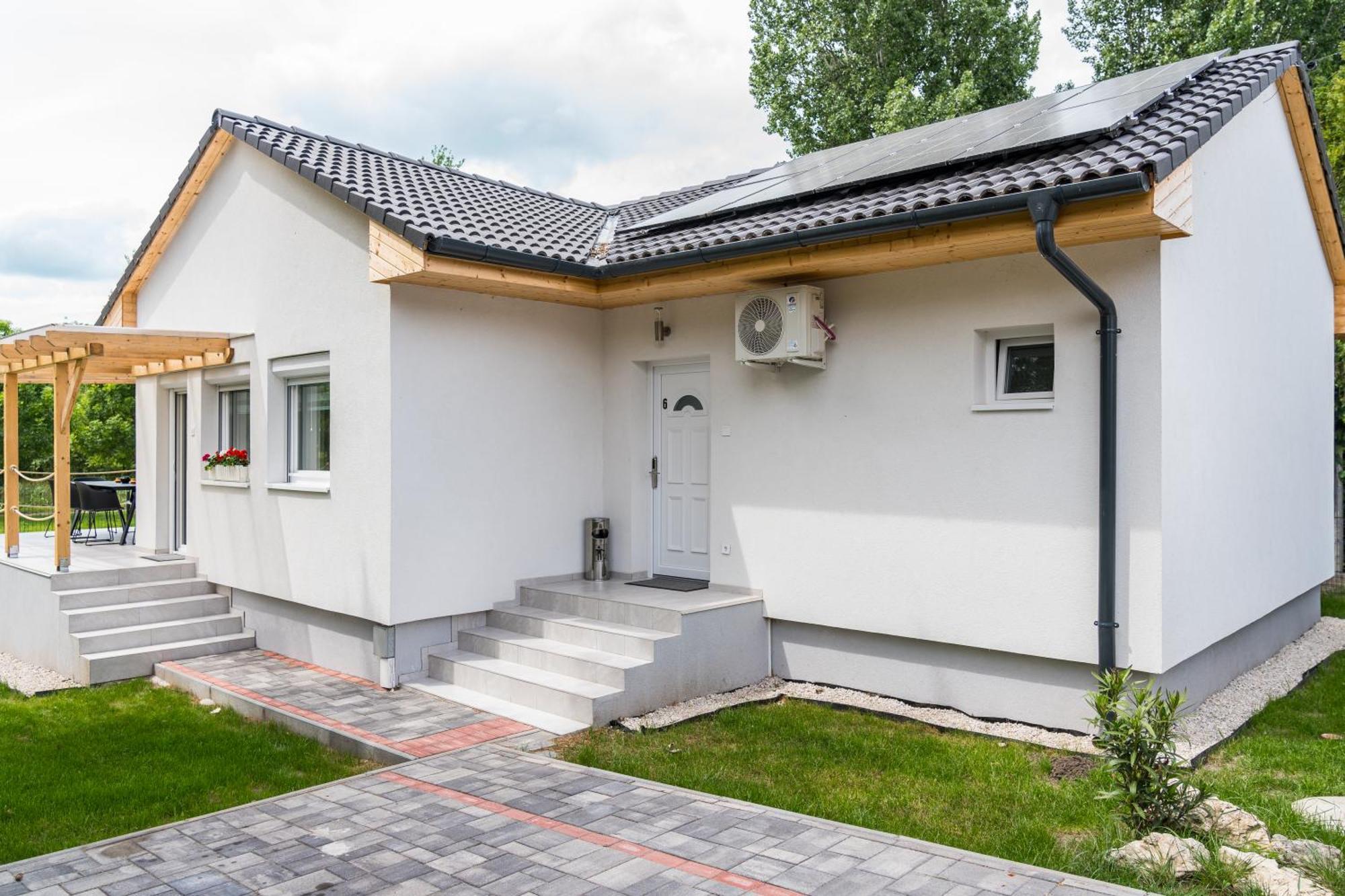 Balatonic Lemon Apartmanhaz Siófok Extérieur photo